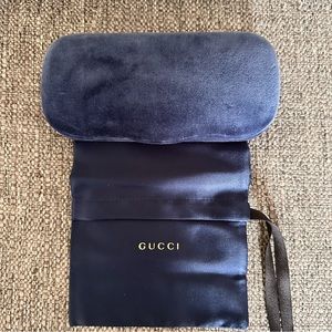 NWOT BLUE GUCCI SUNNIES CASE CLOTH AND DUST BAG “OVERSIZED”